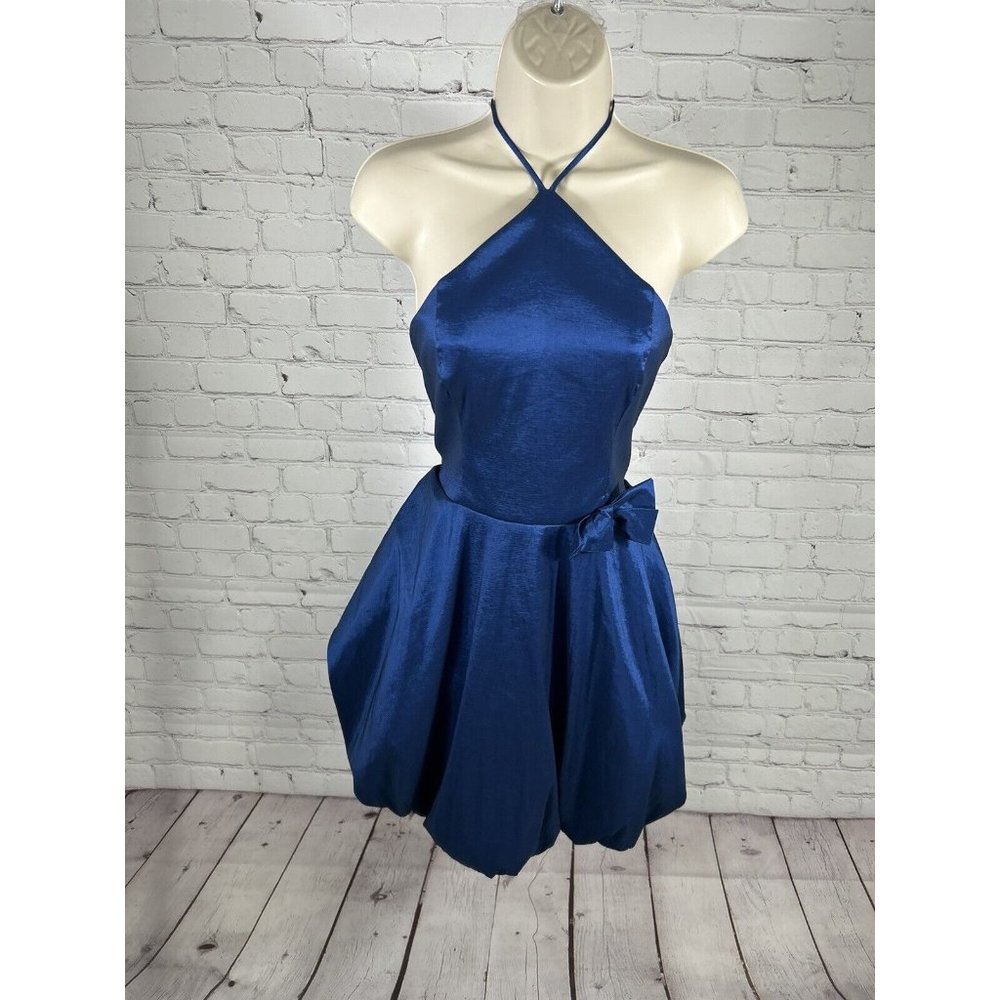 Teeze Me Blue Halter Short Bubble Hem Fit And Flare Party Dress Juniorโs 9